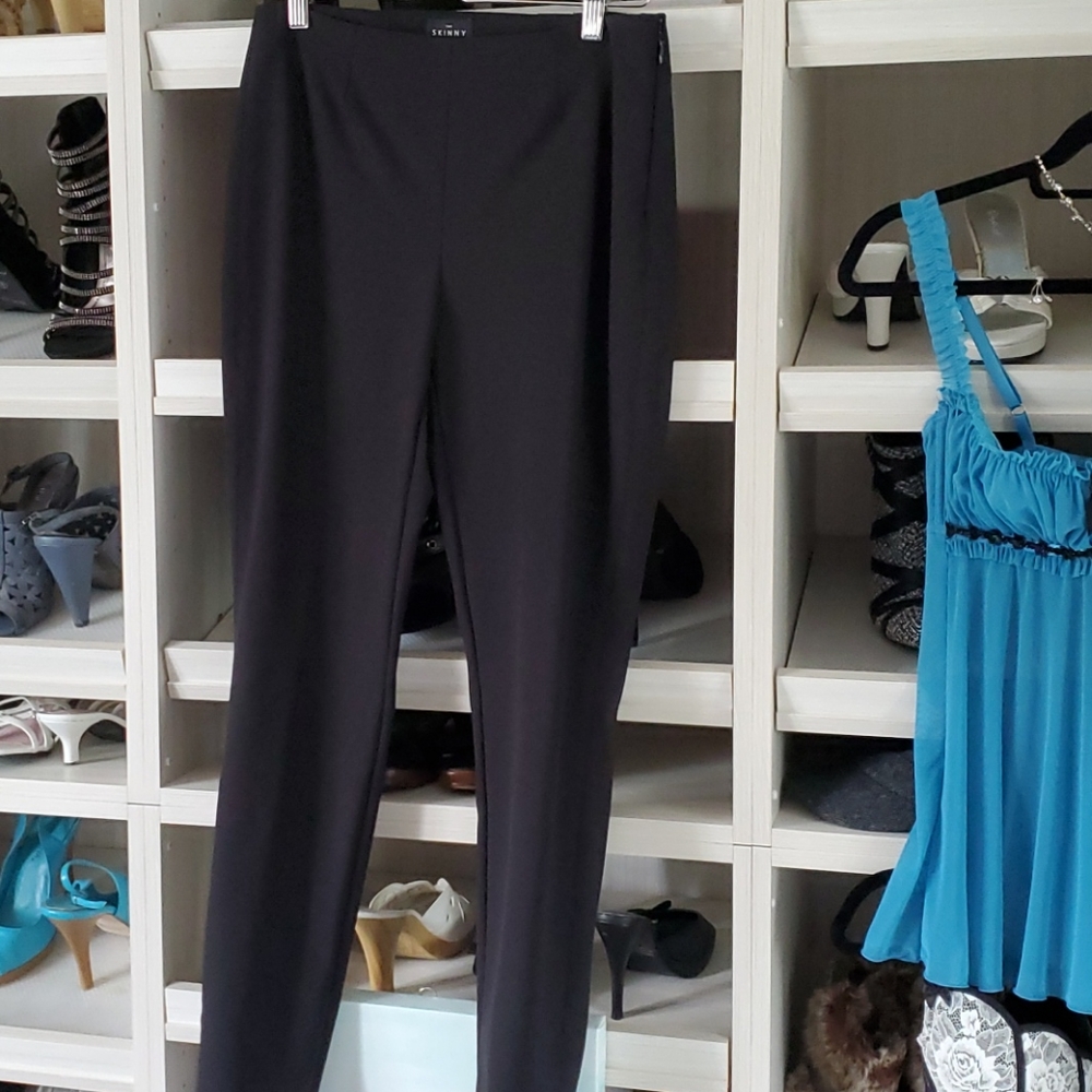 Black skinny dress pant